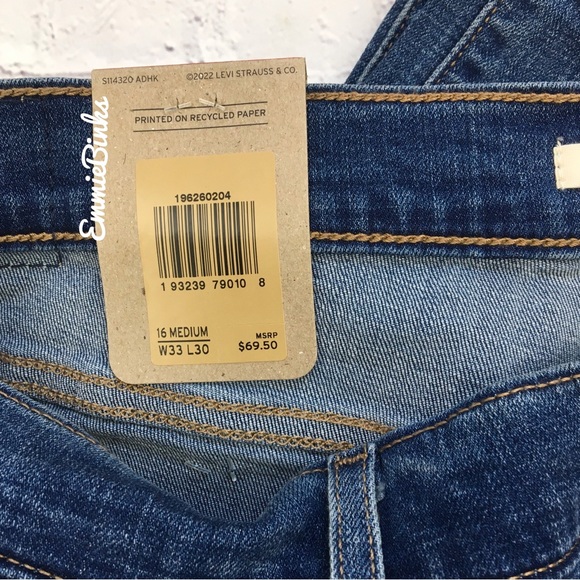 NWT Levi’s 311 Hypersoft Shaping Skinny Jeans Lightly Distressed Denim Size 16 - Picture 12 of 16